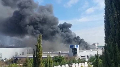 İstanbul'da fabrika yangını: 1 kişi yaralandı