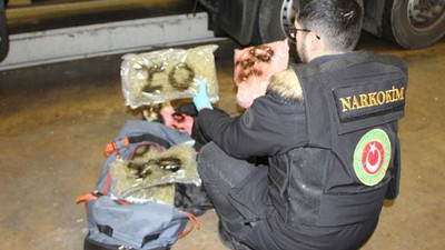Kapıkule'de şüpheli olarak çevrilen TIR'da 30 kilo uyuşturucu bulundu