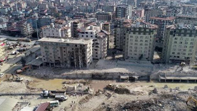 Yüzlerce kişinin hayatını kaybettiği Rönesans Rezidans'ın enkazı kaldırıldı