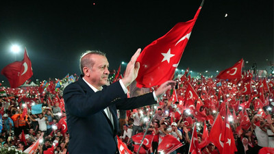 Erdoğan ve AKP'ye 'Beraber yürüdük biz bu yollarda' cezası