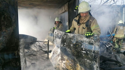Silivri'de işçilerin kaldığı konteynerlerde yangın
