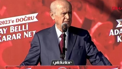 Bahçeli yine karıştırdı: Pir Sultan Abdal'ın diye sosyalist şair Adnan Yücel'in şiirini okudu