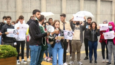 Bilgi Üniversitesi'nde eylem: Müşteri değil, öğrenciyiz