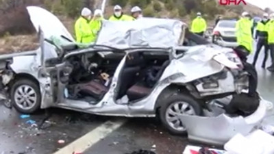 Ankara-İstanbul Otoyolu'nda katliam gibi kaza: Çok sayıda ölü ve yaralı var