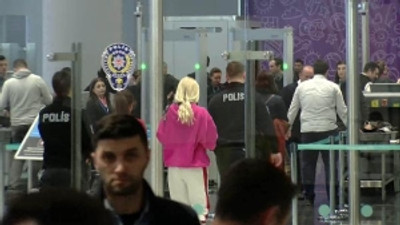 Aleyna Tilki, İstanbul Havalimanı'nda olay çıkardı