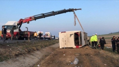 Denizli'de yolcu otobüsü kontrolden çıktı: 2 ölü, 35 yaralı