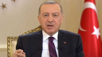 Erdoğan canlı yayında fena yakalandı: Bu detay gözlerden kaçmadı