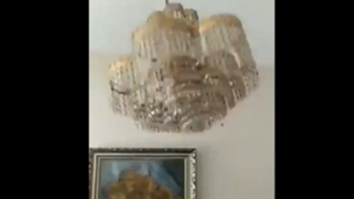 İstanbul'da deprem anı, bir evde kameraya böyle yansıdı