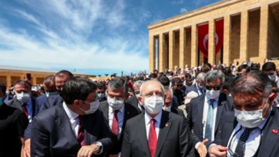 CHP Lideri Kemal Kılıçdaroğlu, Anıtkabir’i ziyaret etti