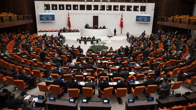 Kızılay skandallarına ilişkin grup önerileri AKP-MHP oylarıyla reddedildi