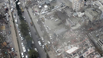 Depremde yıkılan binalarla ilgili 49 kişi tutuklandı