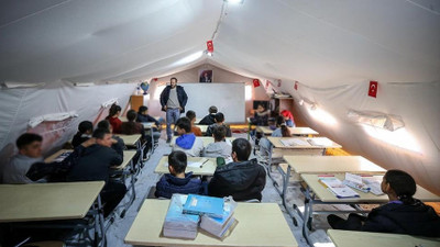 Depremzede öğrenciler çadırda sınava hazırlanıyor: Tercih edecek lise kalmadı