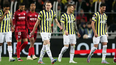 Fenerbahçe'den Sevilla maçı açıklaması: Sahaya madde atan taraftarlara men