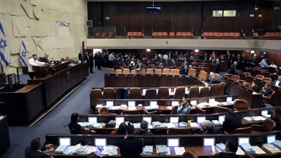 İsrail'i ayağa kaldıran yargı reformu ertelendi