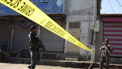 Pakistan'da bir siyasetçi saldırıya uğradı: 10 ölü
