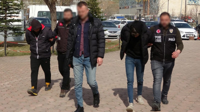 Sivas'ta Fiorentinalı futbolcuya saldıran iki taraftar hakkında karar
