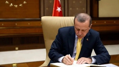Erdoğan'dan gece yarısı çok sayıda görevden alma ve atama