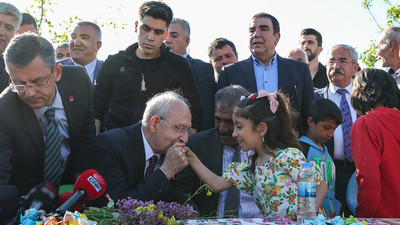 Kılıçdaroğlu, Adıyamanlı depremzedelerle bir araya geldi: Sayın Cumhurbaşkanım, şeref verdiniz