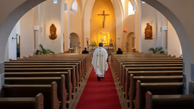 Almanya'daki kiliselerde cinsel taciz raporu: 250'den fazla rahip şüpheli
