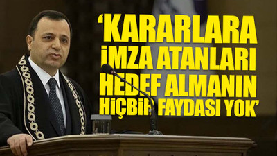 AYM Başkanı Zühtü Arslan, Erdoğan’ın karşısında yargı bağımsızlığını savundu