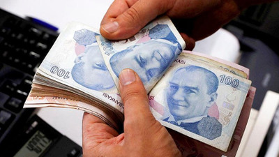 Türkiye borç batağına sürükleniyor