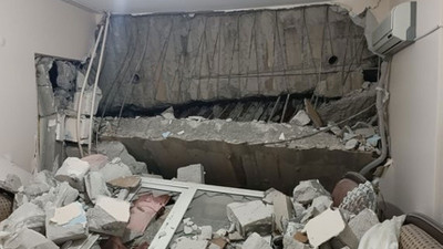 Sitenin istinat duvarı çöktü: 4 binadaki 32 daire boşaltıldı