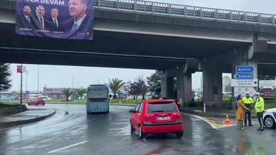 Rize'de Erdoğan'ın mitingi öncesi CHP'nin afişleri söküldü