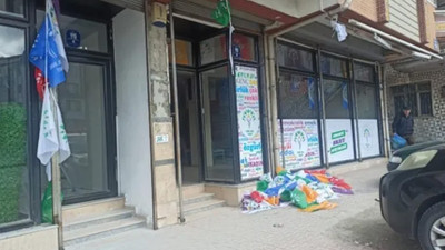 İzmir ve Ankara'da Yeşil Sol Parti seçim bürosuna saldırı