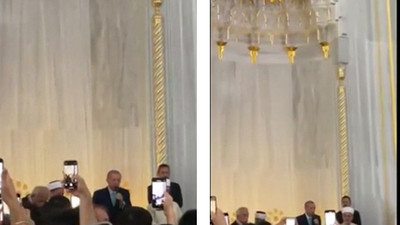Erdoğan camide miting yaptı