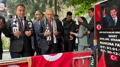 Kemal Kılıçdaroğlu ve Ali Babacan, Sinan Ateş'in mezarını ziyaret etti