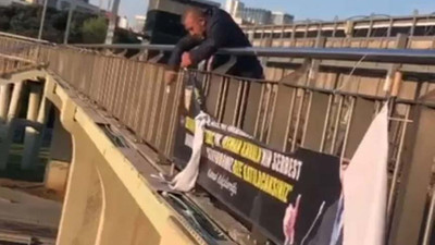 Kılıçdaroğlu'nu hedef alan pankart yurttaşlar tarafından indirildi