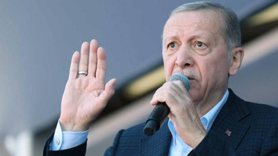 Erdoğan’ın konuştuğu meydanda dikkat çeken kare: Kalp işareti