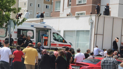Kayseri'de facia: Çocuğunu kurtarmak isteyen anne, kucağındaki çocuğu ile 13. kattan düştü