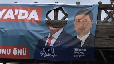 CHP afişlerine saldırı: Bu kez kesici aletlerle kestiler