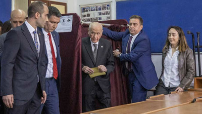 Kılıçdaroğlu, Devlet Bahçeli'nin oy kullandığı sandıktan birinci çıktı