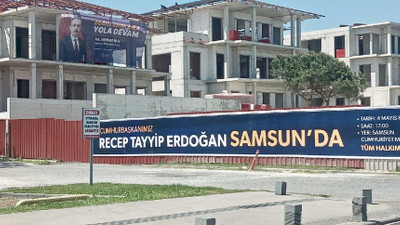 AKP’li belediye, Erdoğan'ın mitingi öncesi afişleme çalışması yaptı