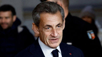 Yolsuzluğa karışan eski Fransa Cumhurbaşkanı Sarkozy hapse giriyor