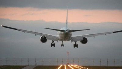 Havalimanında 'yabancı cisim' alarmı: Uçuşlar iptal