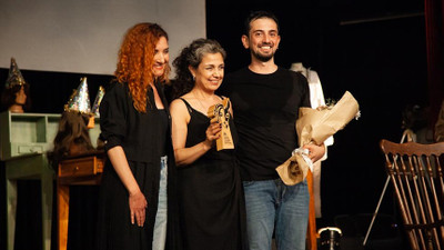 Nilüfer Kent Tiyatrosu Kıbrıs’ta alkışları topladı
