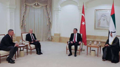 Ekonomi yönetiminin sıcak para umudu: Cevdet Yılmaz ve Mehmet Şimşek'ten BAE'ye ziyaret