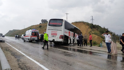 Antalya'da yolcu otobüsü şarampole devrildi: Yaralılar var