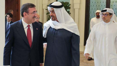 Cumhurbaşkanı Yardımcısı Yılmaz ve Bakan Şimşek, BAE Devlet Başkanı El Nahyan ile bir araya geldi
