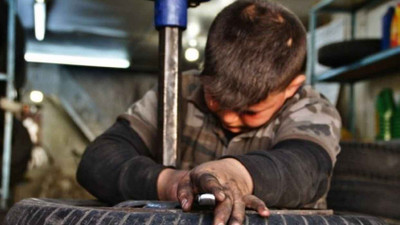 On binlerce çocuk çalışmaya zorlanıyor