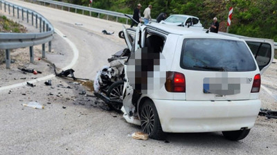 Ankara'da iki otomobil kafa kafaya çarpıştı: 3 ölü, 4 yaralı