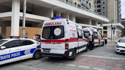 Zeytinburnu'nda tramvayla kamyon çarpıştı: 5 yaralı