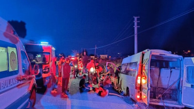 Balıkesir'de kaza: 14 yaralı