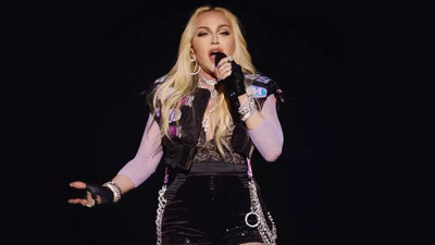 Bakteriyel enfeksiyon geçiren Madonna hastaneye kaldırıldı, turnesi ertelendi