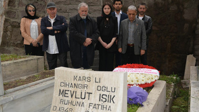 Gazeteci Mevlüt Işık unutulmadı: Mezarı başında anıldı