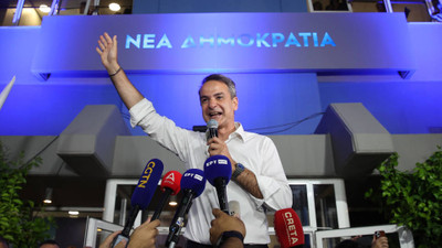 Yunanistan'da seçimin kazanan Miçotakis oldu