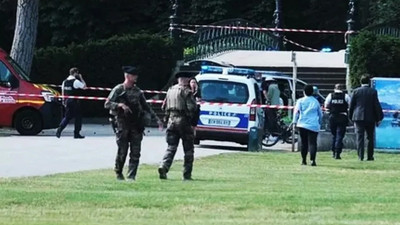 Fransa'da bıçaklı saldırgan dehşet saçtı: Çok sayıda yaralı